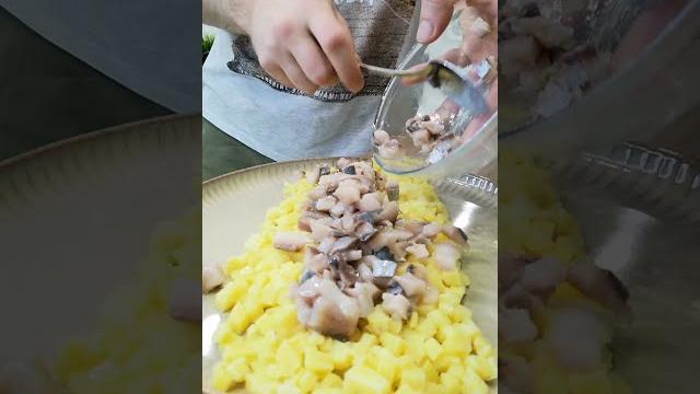 Очень вкусная Селедка под шубой на Новый год Очень вкусная Селедка под шубой на Новый год
