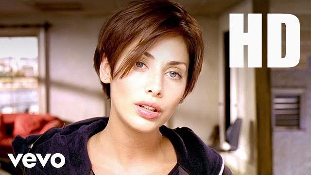 Natalie Imbruglia - Torn (Official Video) Natalie Imbruglia - Torn (Official Video)