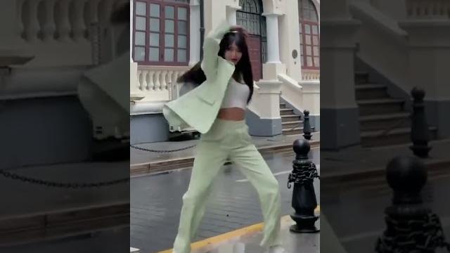 Perfect Body with a perfect Smile Dance video Perfect Body with a perfect Smile Dance video
