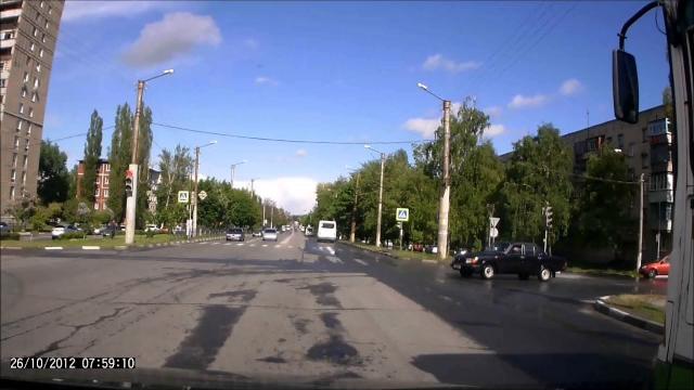 17 052017 г 15 40 г Старый Оскол, перекресток ул Матросова и пр Губкина, му@ак на красной семерк 17 052017 г 15 40 г Старый Оскол, перекресток ул Матросова и пр Губкина, му@ак на красной семерк