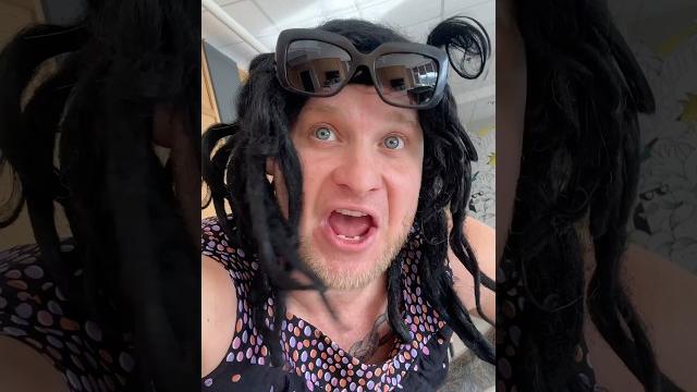 МАМАША В ДЕТСКОМ ЦЕНТРЕ (смешное видео, юмор, приколы, поржать) МАМАША В ДЕТСКОМ ЦЕНТРЕ (смешное видео, юмор, приколы, поржать)