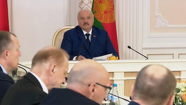 Лукашенко – чиновникам: Собрались, договорились! Не делаете – ДО СВИДАНИЯ! // Совещание у Президента Лукашенко – чиновникам: Собрались, договорились! Не делаете – ДО СВИДАНИЯ! // Совещание у Президента