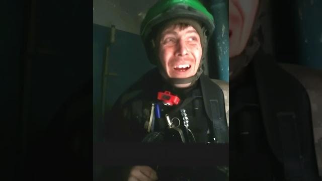 Солдат ВСУ не может выйти по нужде – русские бомбят Артемовск Солдат ВСУ не может выйти по нужде – русские бомбят Артемовск