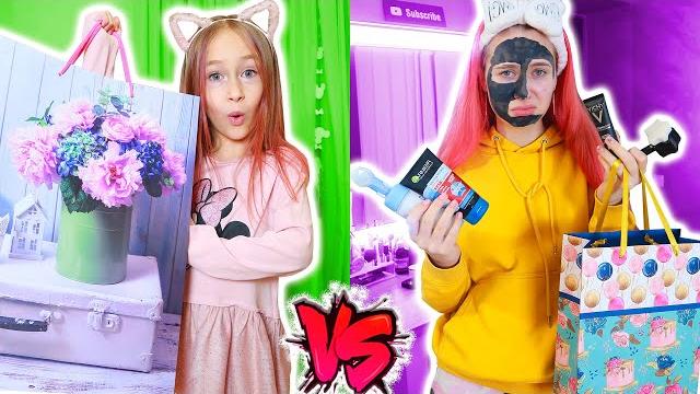 НЕУДАЧНЫЕ ПОДАРКИ на 8 марта. Дети VS Подростки. #shorts НЕУДАЧНЫЕ ПОДАРКИ на 8 марта. Дети VS Подростки. #shorts