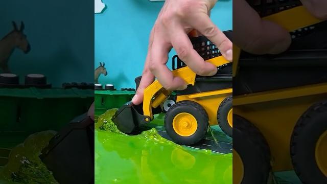 UH OH!! SLIME ACCIDENT at the Farm! Clean up time! #shorts UH OH!! SLIME ACCIDENT at the Farm! Clean up time! #shorts