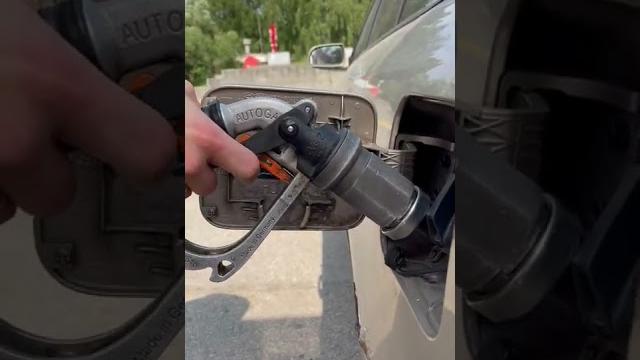Как заправить машину газом. Как заправить машину газом.