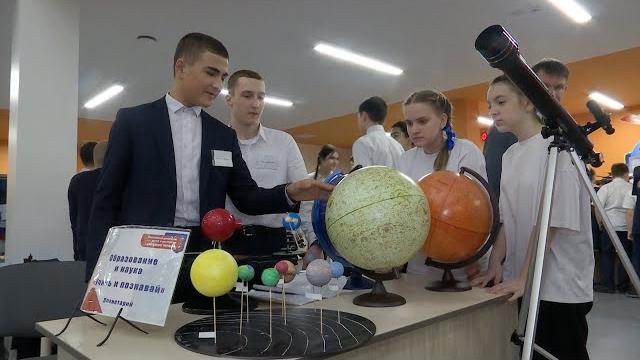 Движение первых Движение первых