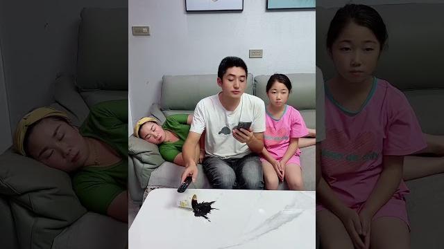 «Когда проливается чай и начинается хаос » #short «Когда проливается чай и начинается хаос » #short