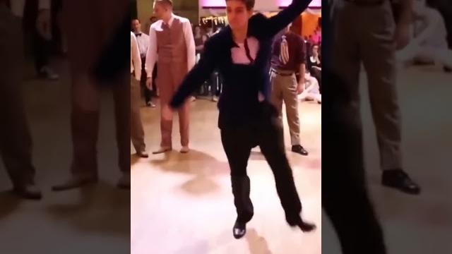 Funny Dance #music #umarkeyn #love #chillhouse #музыка #davvi #deephouse #dance #shorts Funny Dance #music #umarkeyn #love #chillhouse #музыка #davvi #deephouse #dance #shorts