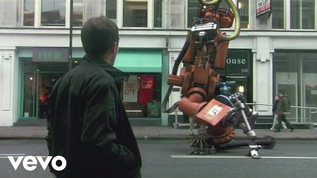 The Chemical Brothers - Believe (Official Music Video) The Chemical Brothers - Believe (Official Music Video)