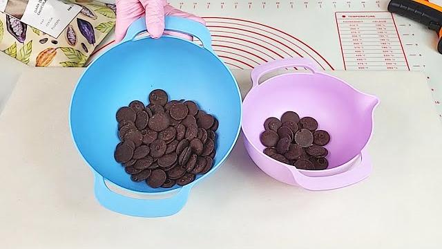 THE EASY WAY TO TEMPERATE CHOCOLATE THE EASY WAY TO TEMPERATE CHOCOLATE