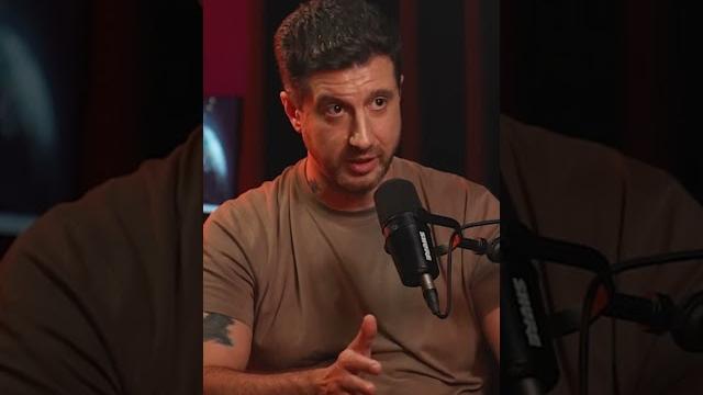 Эпизод 4: ️Толь, можно?—Амиран мастерски подогревает интерес #анатолийсульянов #амиран #подкаст Эпизод 4: ️Толь, можно?—Амиран мастерски подогревает интерес #анатолийсульянов #амиран #подкаст