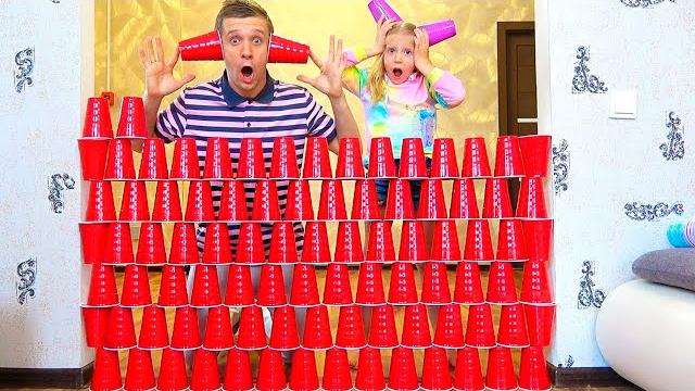 Лучшие ЧЕЛЛЕНДЖИ FaMily BOX: Прятки Челлендж, Фокусы от папы и Башня из Стаканчиков СБОРНИК! Лучшие ЧЕЛЛЕНДЖИ FaMily BOX: Прятки Челлендж, Фокусы от папы и Башня из Стаканчиков СБОРНИК!