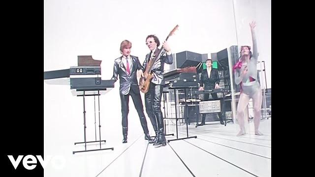The Buggles - Video Killed The Radio Star (Official Music Video) The Buggles - Video Killed The Radio Star (Official Music Video)