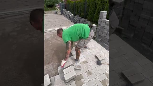 Укладка тротуарной плитки, рабочий процесс Укладка тротуарной плитки, рабочий процесс