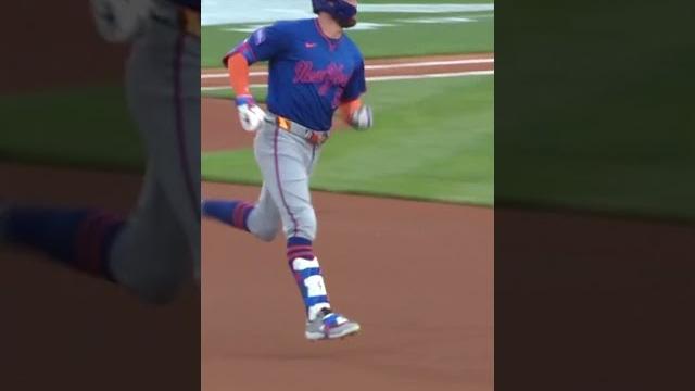 Nimmo absolutely LAUNCHED that ball Nimmo absolutely LAUNCHED that ball