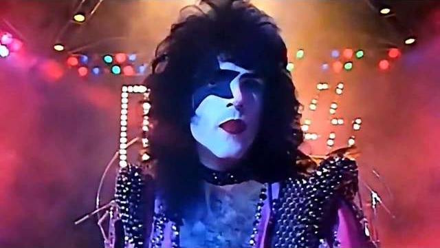 Kiss - Sure Know Something (Official Video) Kiss - Sure Know Something (Official Video)