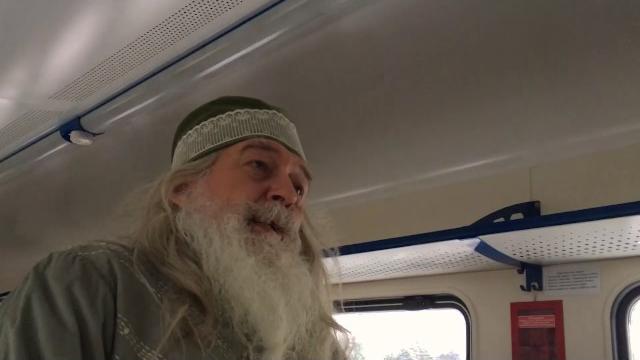 Дамблдор от*издл Волан-де-морта в электричке Дамблдор от*издл Волан-де-морта в электричке
