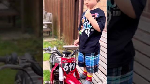Don't touch the motocross bike!?! Don't touch the motocross bike!?!