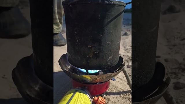 День рыбака на рыбалке День рыбака на рыбалке
