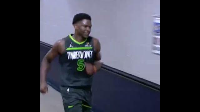Ant gutting through an ankle injury to return to the WCF Ant gutting through an ankle injury to return to the WCF