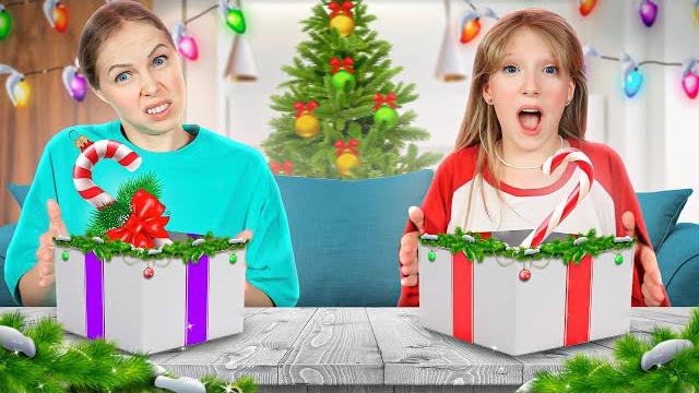 Еда в КОРОБКЕ НАСТОЯЩАЯ vs ИГРУШЕЧНАЯ ! Еда в КОРОБКЕ НАСТОЯЩАЯ vs ИГРУШЕЧНАЯ !