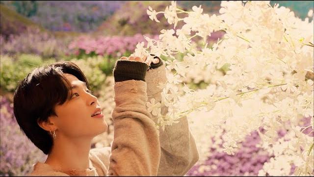 BTS (방탄소년단) 'Stay Gold' Official MV BTS (방탄소년단) 'Stay Gold' Official MV