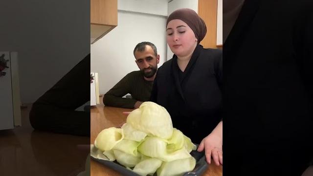 Когда муж помогает тогда готовить в разы легче! ГОЛУБЦЫ естественно получились самые лучшие вкусные Когда муж помогает тогда готовить в разы легче! ГОЛУБЦЫ естественно получились самые лучшие вкусные