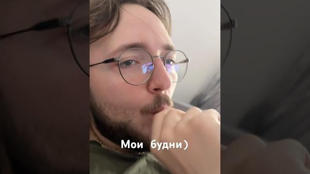 Что умеете показывать вы? #мужики #парень #вертолёт #helicopter #юмор #прикол #приколы #shorts Что умеете показывать вы? #мужики #парень #вертолёт #helicopter #юмор #прикол #приколы #shorts