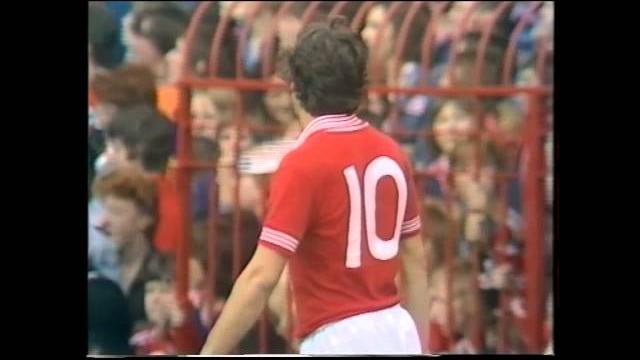 Manchester United 2 Tottenham 3, 4-9-1976 Manchester United 2 Tottenham 3, 4-9-1976