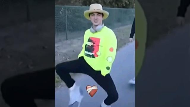 *видео не моё* уф что за бархатные тяги *видео не моё* уф что за бархатные тяги