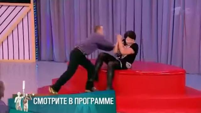 Мужское \ Женское - Драка в прямом эфире... Мужское \ Женское - Драка в прямом эфире...