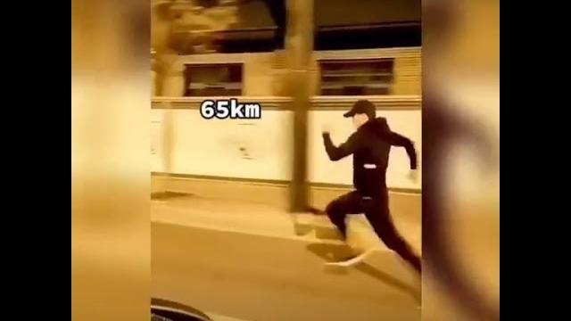 Это нереально Парень бежит 65 км в час #shorts Это нереально Парень бежит 65 км в час #shorts