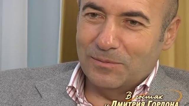 Крутой: После выхода клипа "Мадонна" Серов сказал: "В магазине вся очередь на меня обернулась" Крутой: После выхода клипа "Мадонна" Серов сказал: "В магазине вся очередь на меня обернулась"
