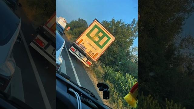 Traffic Breakout! You WON'T Believe What I Saw! #truckdriver #lkw #camion #bigrig #fail #smile Traffic Breakout! You WON'T Believe What I Saw! #truckdriver #lkw #camion #bigrig #fail #smile